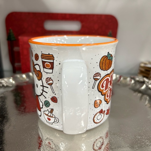 New Hello Kitty Pumpkin Fall Treats Sparkly Ceramic Mug🎃 - Picture 2 of 5